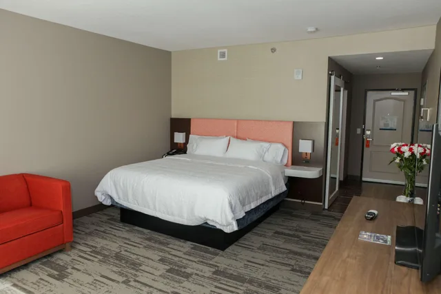 غرفة بسرير مزدوج، Hampton Inn and Suites Lafayette Medical Center CO 1/4