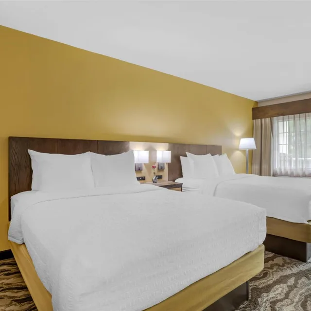 غرفة، Best Western Plus River Escape Inn & Suites 1/6