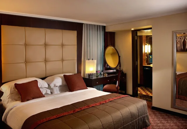 جناح رئاسي بسرير كينج، Raouche Arjaan By Rotana Beirut 1/1