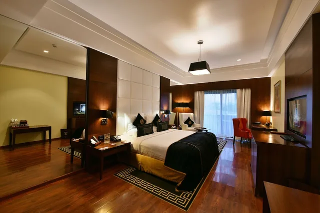 Adventure, Resort, King Bed، Della Resorts 1/3