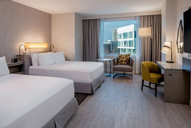 Room, 2 Queen Beds, City and River View، Hyatt Regency Portland At The Oregon Convention Center 3/10