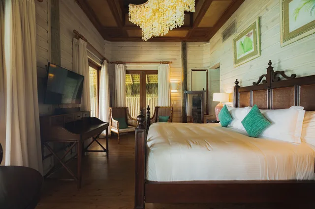 2 Bedrooms, Bungalow, King and Twin Beds, Ocean Front, Eden Roc At Cap Cana 1/1