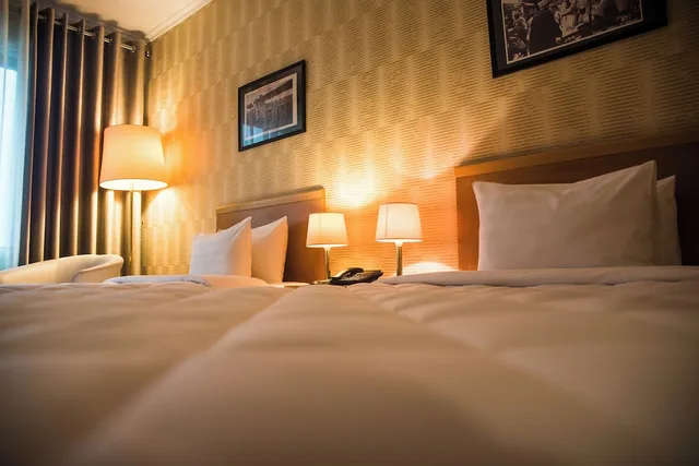 غرفة قياسية مزدوجة، Tirana International Hotel and Conference Centre 5/10