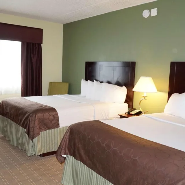 جناح بسرير كوين مع أريكة، Best Western Airport Inn And Suites Cleveland 2/10