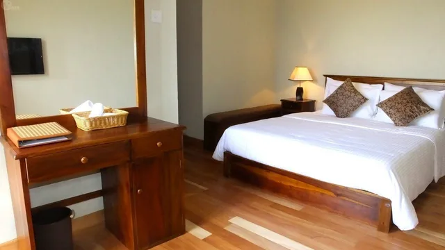 River, Suite, 1 Single and 2 Queen Beds, Mountain View, Bathtub، Villa Arunalu Kandy 1/5