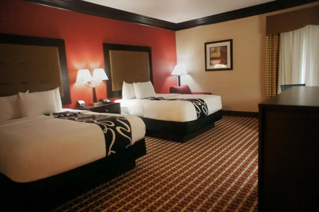Room, 2 Queen Beds, La Quinta Inn Suites Little Rock Bryant 3/7