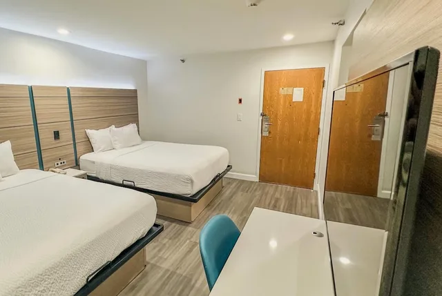 Room, 2 Queen Beds, Baymont by Wyndham Henrietta/Rochester 3/8