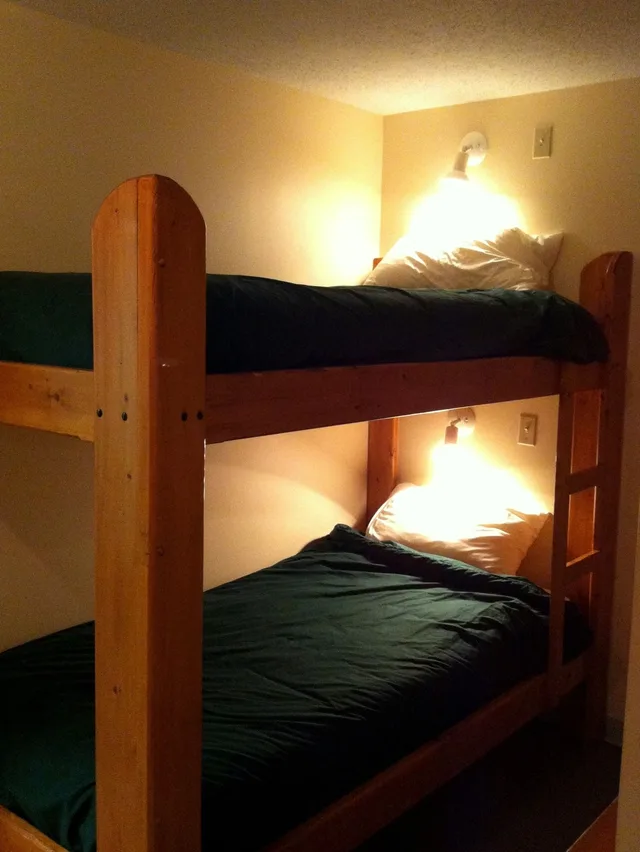 Economy, Murphy Bed، The Griz Inn 1/3