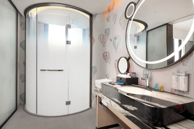 Kids Suite, Theme, Family, 1 Single and 2 Double Beds, Ocean View، Hualuxe Sanya Yalong Bay Resort 3/4