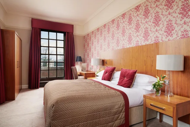Heritage, Grand, Suite, King Bed, The Grand York 9/13