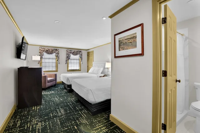 Renovated, 2 Double Beds، Lamie S Inn And the Old Salt Restaurant 3/8