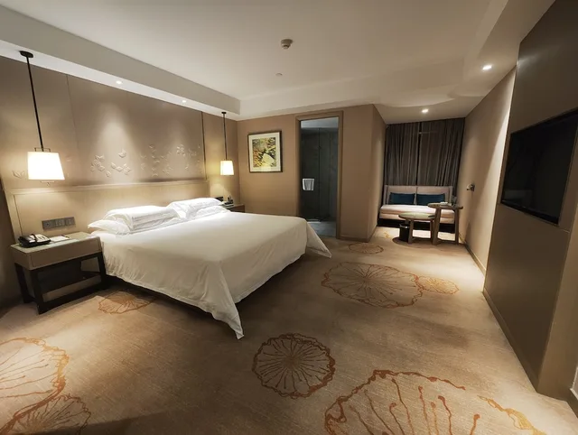 غرفة ديلوكس بسرير كينج وسرير كوين، BYLAND STAR HOTEL 3/10