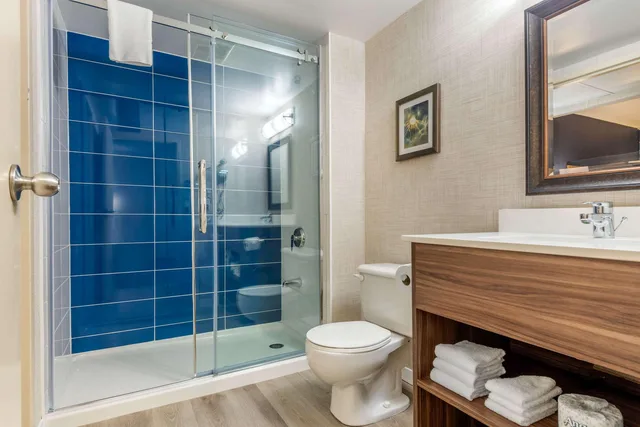 Upgrade, Suite, King Bed، Quality Suites Whitby 10/10