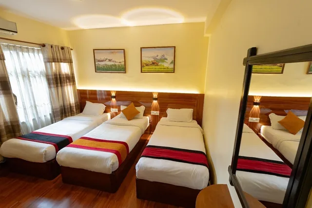 غرفة ديلوكس ثلاثية بثلاثة أسرّة، Hotel Atlantic 7/10