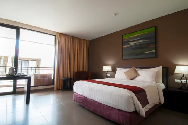 غرفة بريميير بسرير مزدوج أو سريرين منفصلين، 100 Sunset Hotel Kuta 1/6