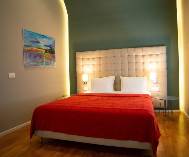 Bougainville Bay Hotel، ساراندا 20/78