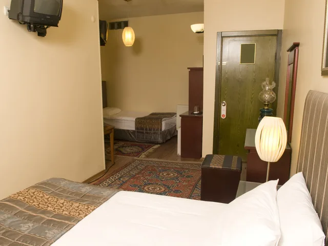 غرفة قياسية ثلاثية، Hotel Fehmi Bey 3/3