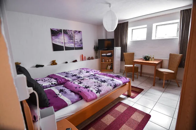 غرفة بسرير مزدوج، Maxbed 1/1