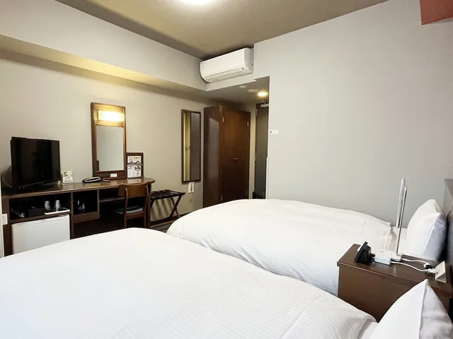 غرفة بسريرين منفصلين للمدخنين، Hotel Route Inn Toki 2/6