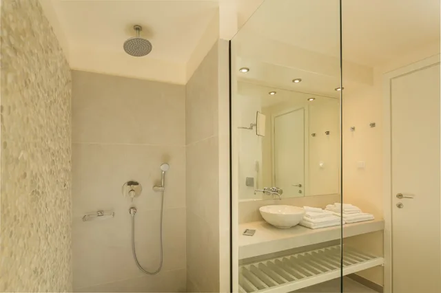 Panoramic, Bungalow, Queen Bed, Bay View, Sofa، Rodostamo Hotel and Spa 2/3