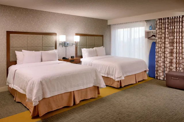 جناح استوديو بسريرين كوين، Hampton Inn Salt Lake City-Downtown 4/9
