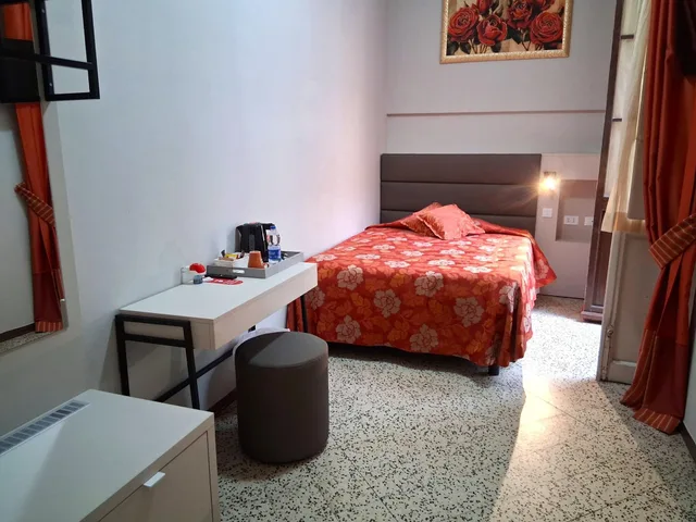 غرفة كلاسيكية مفردة بغرفة نوم واحدة بحمام خاص، Tourist House 1/19