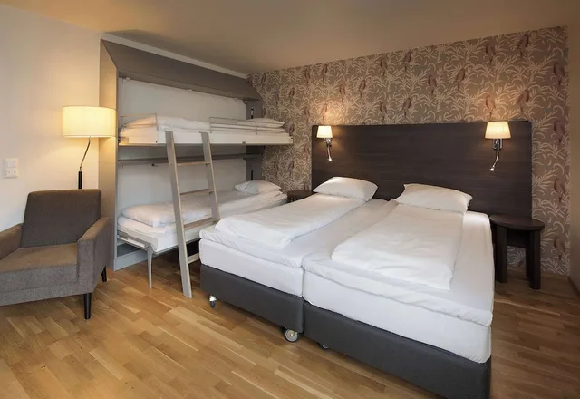 غرفة عائلية بسرير كوين وسرير بطابقين، Scandic Bakklandet Hotel 1/3