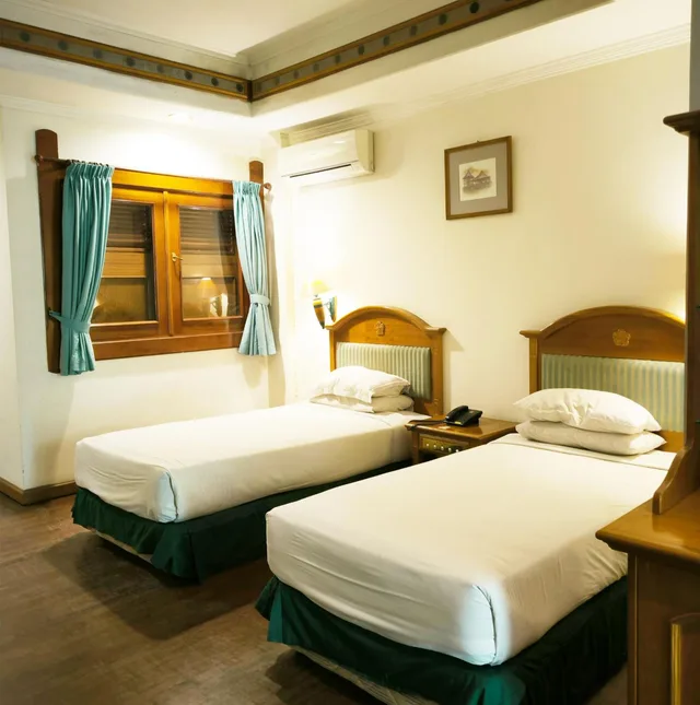 Deluxe, Double or Twin Bed, KRESNA HOTEL WONOSOBO 3/8