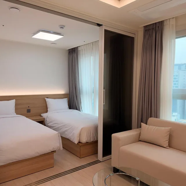 غرفة ثلاثية بإطلالة على المدينة، TRAVELUS Myeongdong 2/8