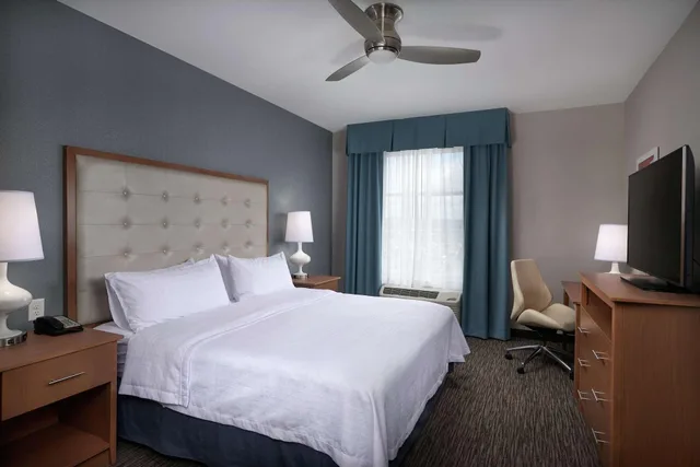Suite, Multiple Beds, Accessible، Homewood Suites by Hilton Cincinnati Midtown 2/3