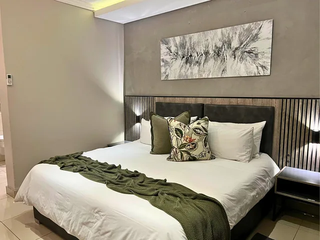 Deluxe, Double Bed, The Cycad Lodge & Chalets 1/4