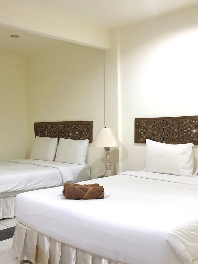 غرفة رباعية بسريرين كوين، Penzy Guest House 2/7