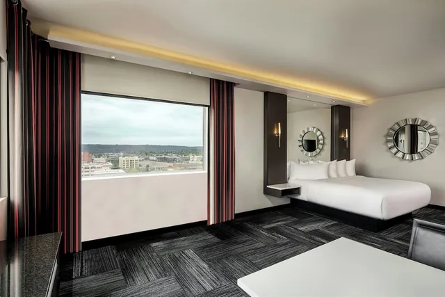 غرفة بسريرين كينج لذوي الإعاقة، The Davenport Grand, Autograph Collection 2/7