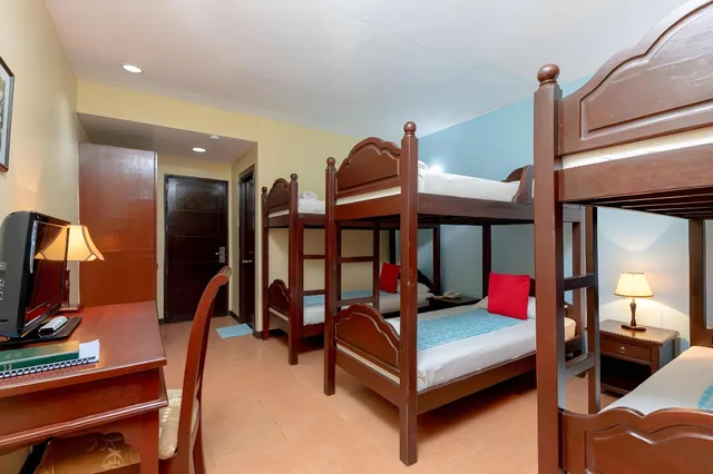 سكن مشترك مختلط، Ovemar Resort Hotel 2/2