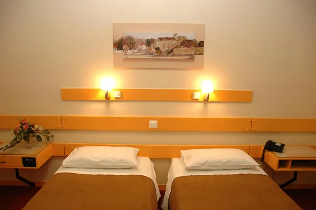 غرفة مفردة، AMALIA HOTEL 2/10