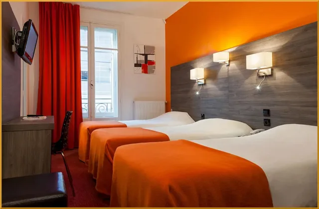 Standard, Triple, 3 Beds, COMFORT HOTEL ACTUEL CHAMBERY CENTRE 3/6