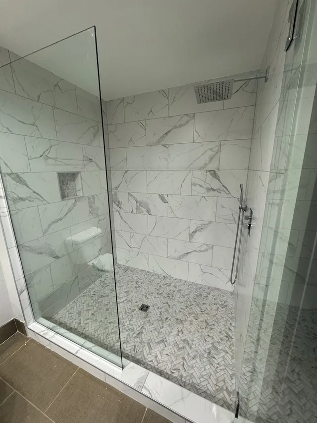 جناح تنفيذي بسرير كينج مع أريكة، Brentwood Suites Nashville, an Ascend Collection Hotel 4/4