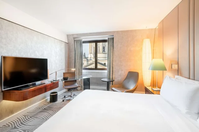Executive, King Bed, Dome View, Lounge Access، Hilton Berlin 1/8
