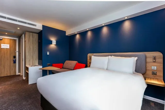 غرفة قياسية بسرير مزدوج، Holiday Inn Express Porto - Boavista 1/10