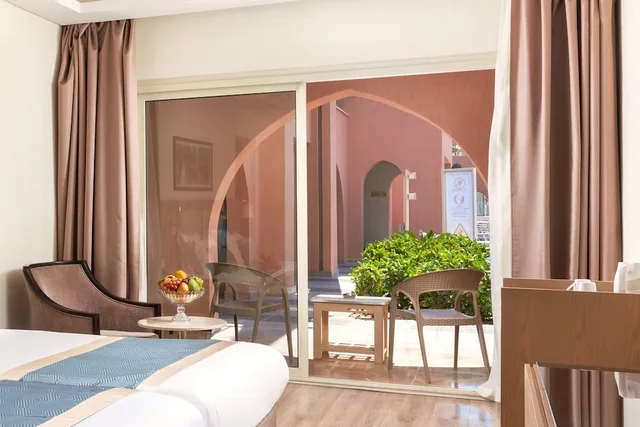 غرفة ديلوكس ثلاثية بثلاثة أسرّة، Pickalbatros Alf Leila Wa Leila Resort - Neverland Hurghada 5/6