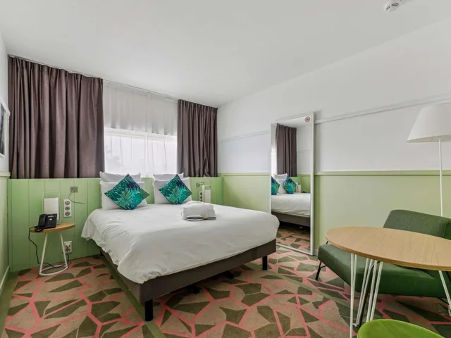 غرفة بريفيليج بسرير كوين، Mercure Paris Orly Tech Airport 2/9