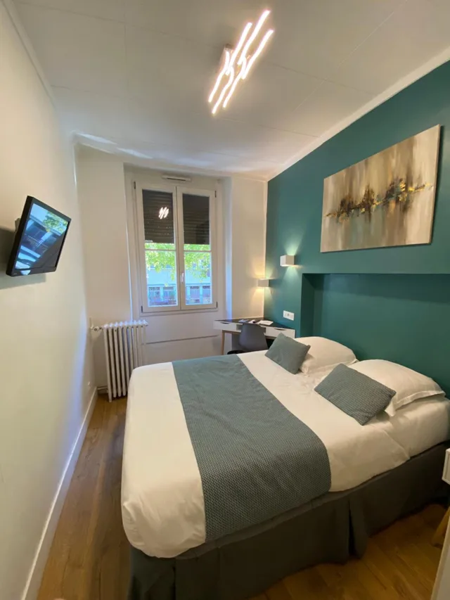 غرفة بريميوم رباعية، Hotel de La Marne 6/9