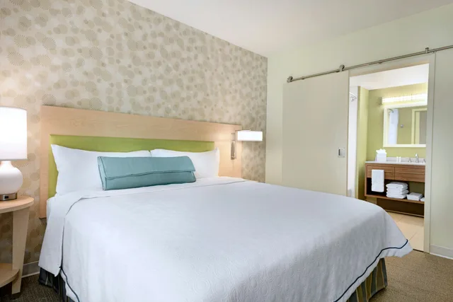 جناح بسرير كينج بغرفة نوم واحدة، Home2 Suites By Hilton Prattville 1/4