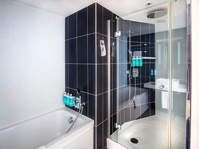 جناح سوبيريور بسرير مزدوج وسرير فردي، Novotel Suites Paris Issy Les Moulineaux 6/7