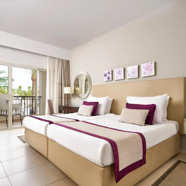 Family, Double or Twin Bed, Lateral Side Sea View، Jaz Crystal, Almaza Bay 2/4