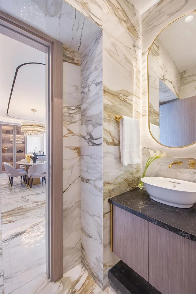 جناح ملكي، Adams Beach Hotel and SPA 4/5
