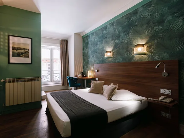 غرفة سوبيريور بسرير مزدوج أو سريرين منفصلين، Hotel Du Dauphin 6/9