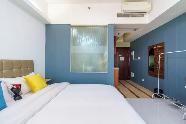 غرفة قياسية بسرير كوين، Sunny Private Apt Of Grand Continental 1/10