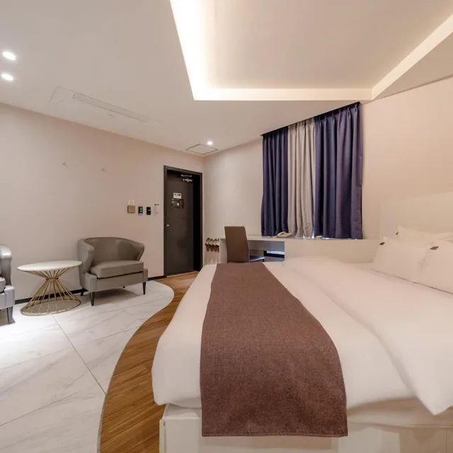 جناح سوبيريور بسرير كينج، Cheonho Aria Hotel 2/5