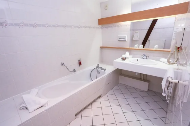 غرفة سوبيريور بسرير كوين، Inter Hotel Colmar Sud La Ferme Du Pape Hostellerie 5/7